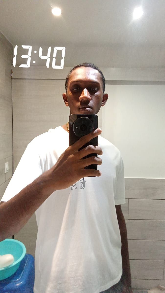 Profil de Alyre